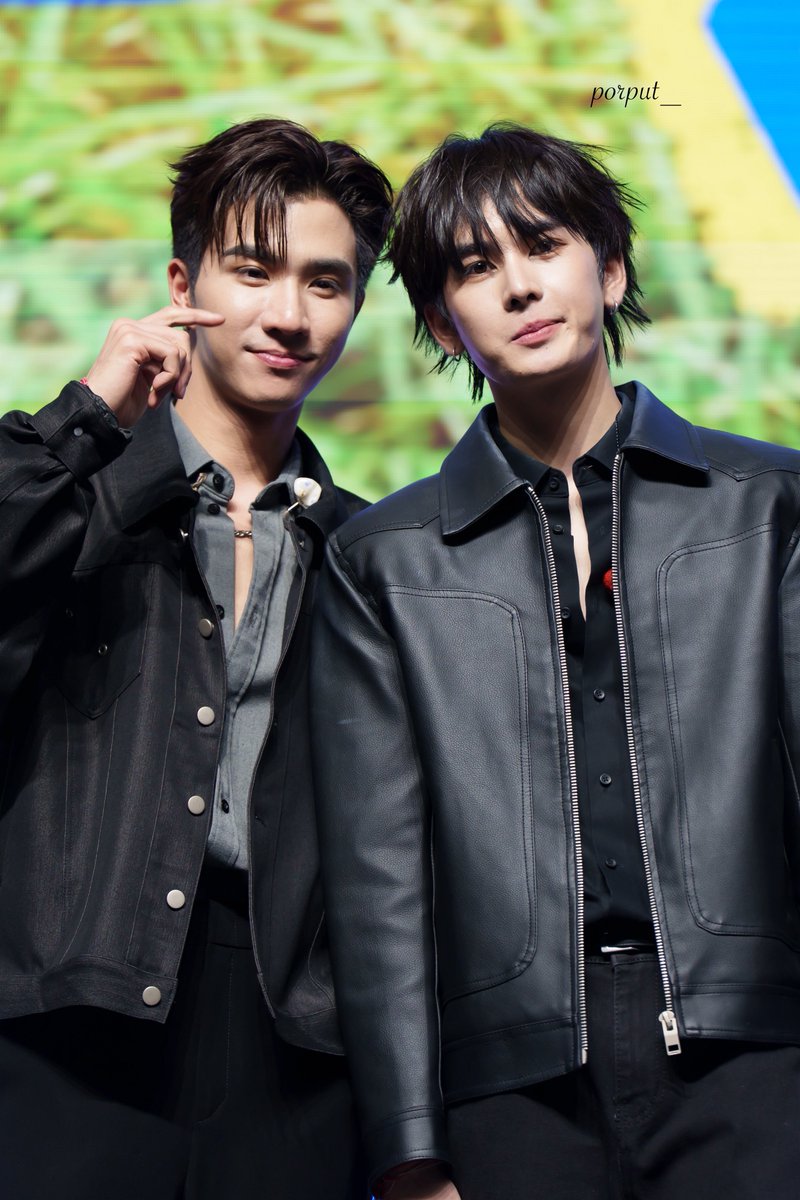 พี่ปอ สวัสดีเพิร์ธแซนต้า 🍑🖤🤍 tweet media