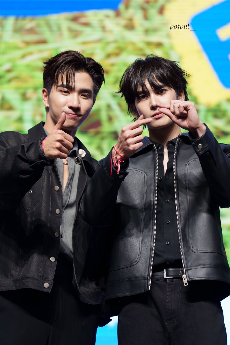 พี่ปอ สวัสดีเพิร์ธแซนต้า 🍑🖤🤍 tweet media