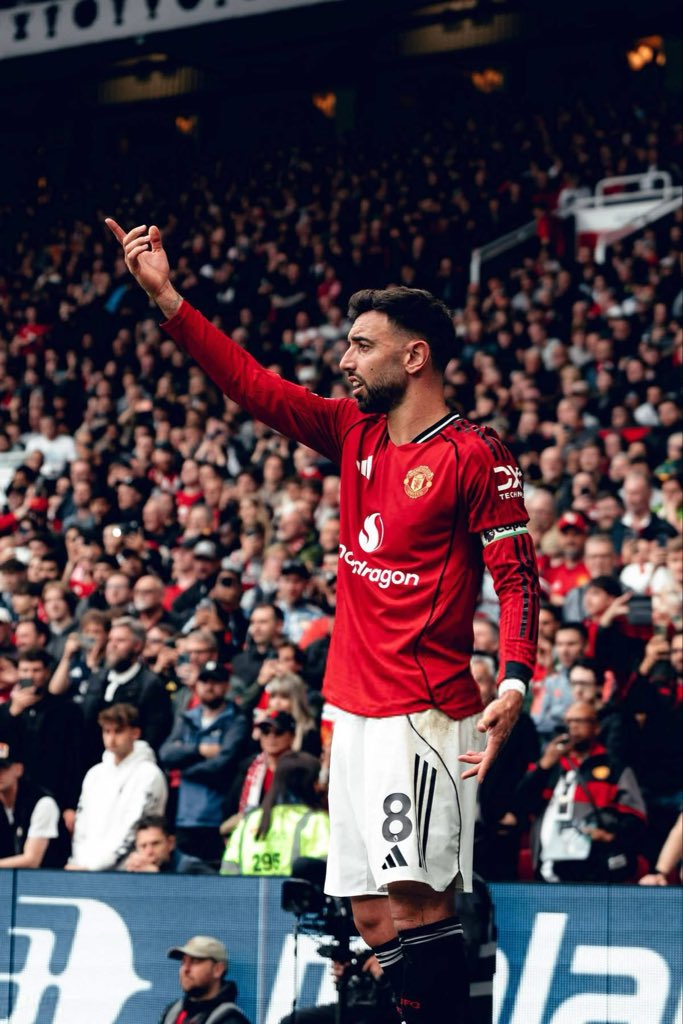 Mr Man United tweet media