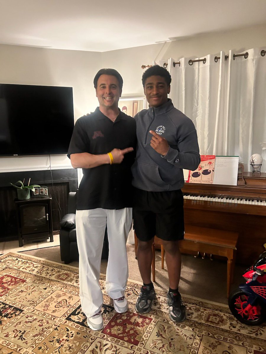 Taylor Daniels tweet media