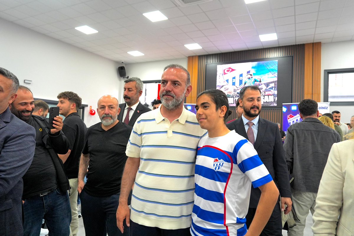 alperyegin_'s tweet photo. Sancaktepe Spor’un şampiyonluk gecesinde sporcularımız, teknik ekibimiz ve kıymetli misafirlerimizle bir araya gelmekten büyük mutluluk duydum. 🏆

Bu gururu ilçemize yaşatan tüm sporcularımızı ve emeği geçen herkesi gönülden tebrik ediyor, başarılarının devamını diliyorum. https://t.co/XHKh9xHCIF