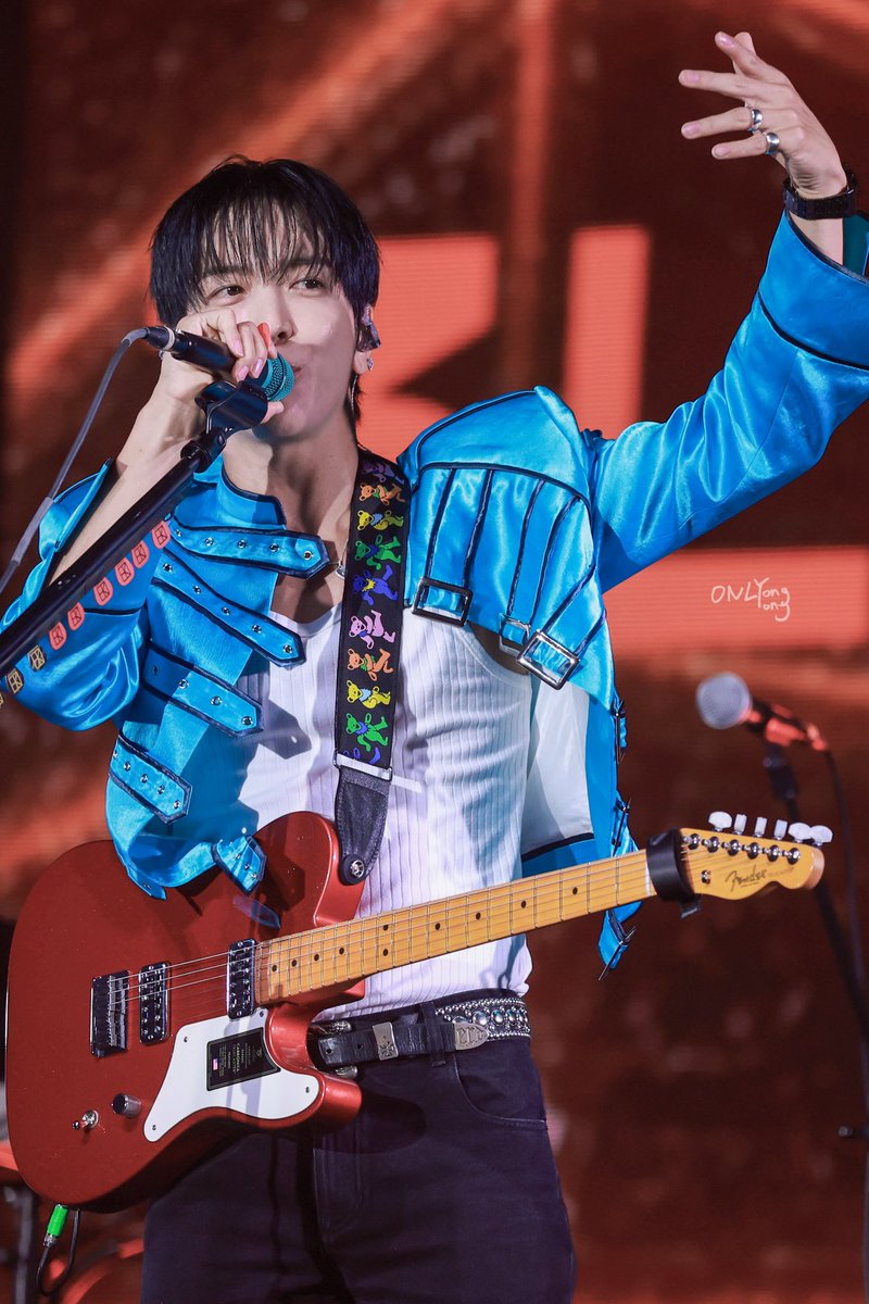 yon_cn4's tweet photo. 20260516 CNBLUE LIVE '3LOGY' 

In Hong Kong

@JYHeffect 

#CNBLUE #씨엔블루 #정용화 
#JUNGYONGHWA https://t.co/fNVVlP1MQp