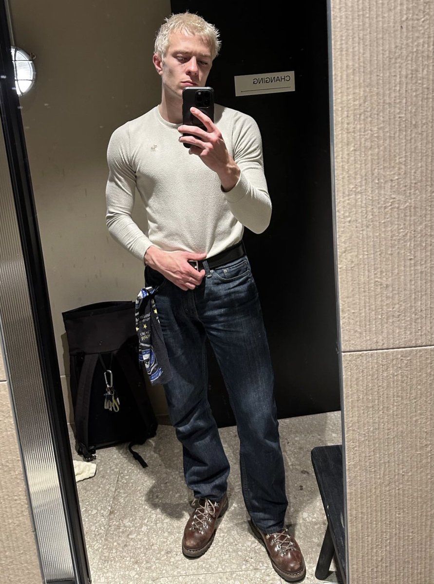cosmic_marvel's tweet photo. Ruaridh Mollica stuns in newly shared photo.
He will play Tommy/Speed in the #MCU. https://t.co/A7GfVvoCWh