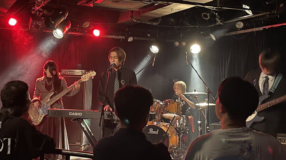 WATPROG's tweet photo. 今日は福岡grafにてWhite Tangでした🦭

ずっと出たいと思ってた場所、楽しくできました🫶
お集まりいただきありがとうございました！
対バンの皆さまも大変お世話になりましたー♪ https://t.co/jWxgljPzaa