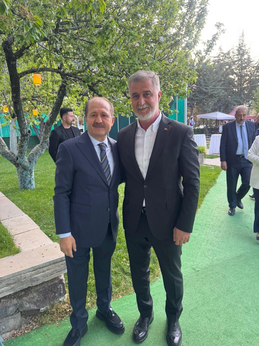 AnkaraOho's tweet photo. Başkanımız; 
önceki dönem T.C Adalet Bakan Yardımcımız Sn @ramazancan0071’ın kıymetli evlatları Elif Sena ile YAŞBAY ailesinin değerli evlatları Furkan’ın İncek’te düzenlenen nikah merasimine katıldı.
Elif Sena &amp; Furkan çiftine ömür boyu mutluluklar diliyoruz.
Allah mesut etsin. https://t.co/9gV6qsbT01