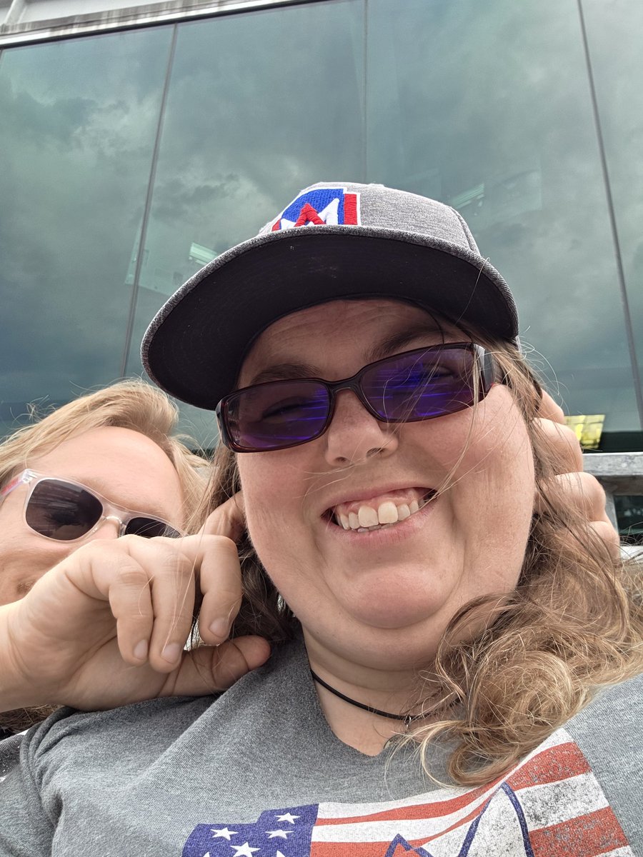 Megan Martin tweet media