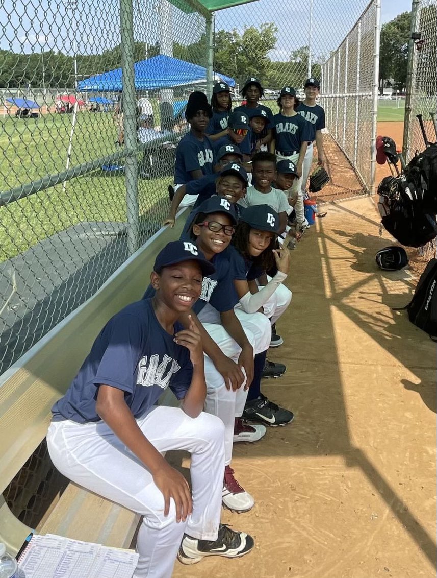 DC Grays tweet media