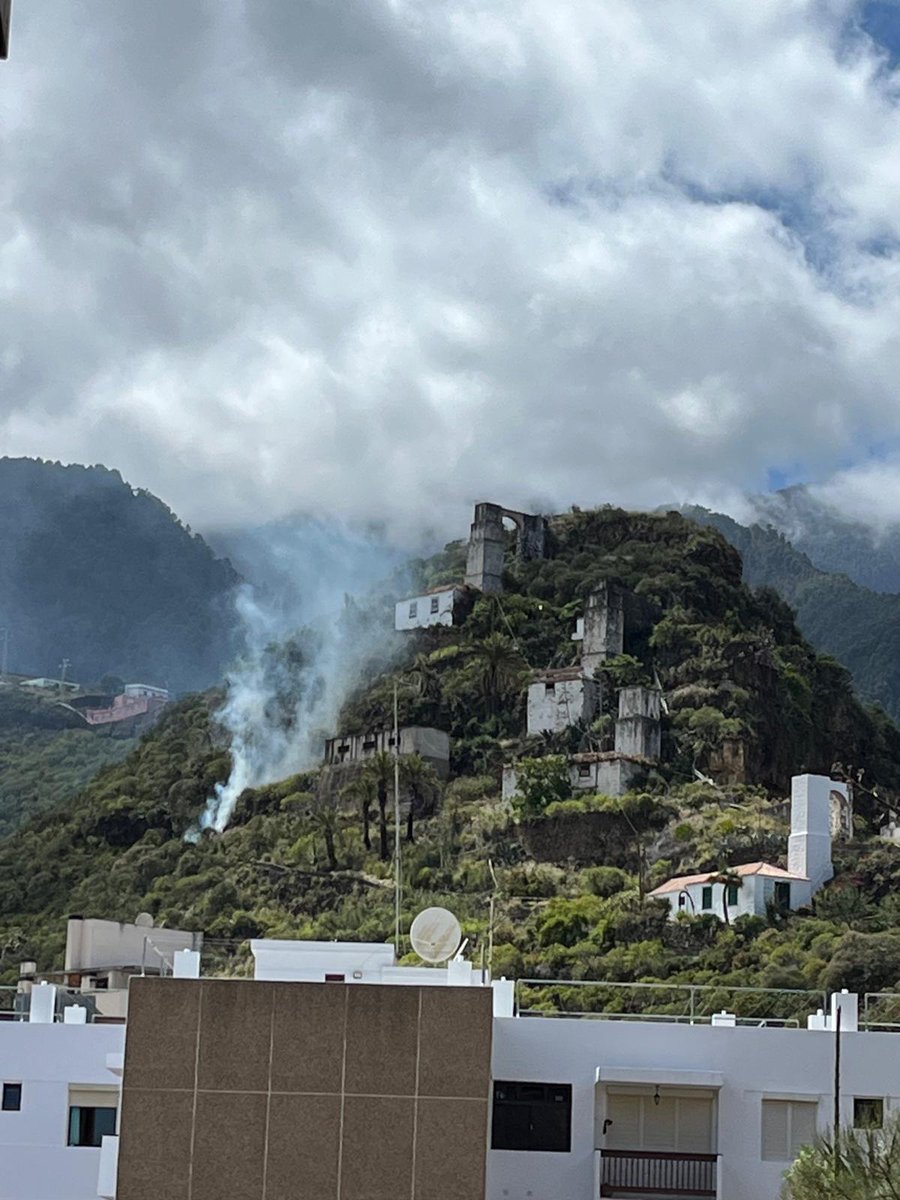 112 Canarias tweet media