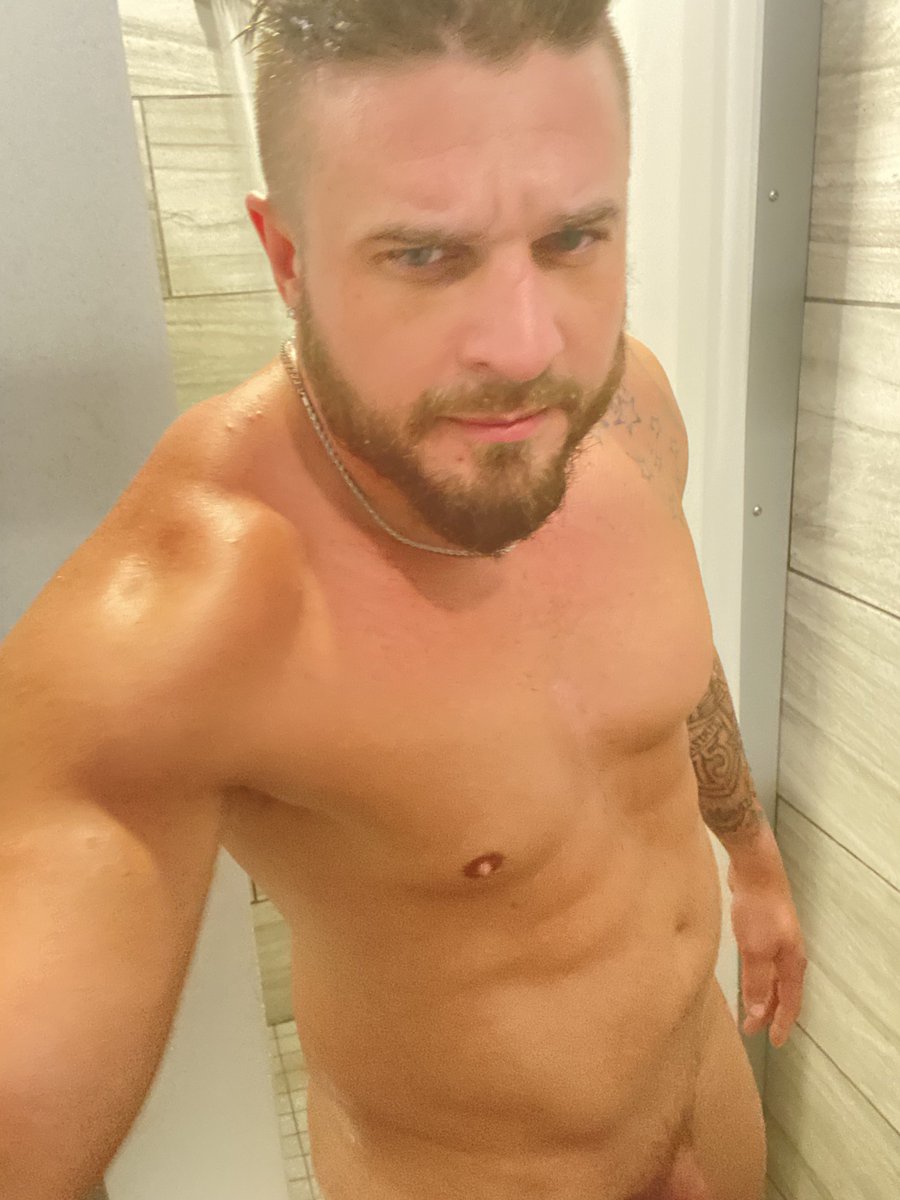 JJ__Valley's tweet photo. I need help getting my body nice and clean! But can’t get my back good 😉 so who wants to come help me wash my back😜… and my front 😈😈 
#hotboy #bwc #bigdick #horny #fuck #shower #wet #cum https://t.co/AzFcs0B2h2