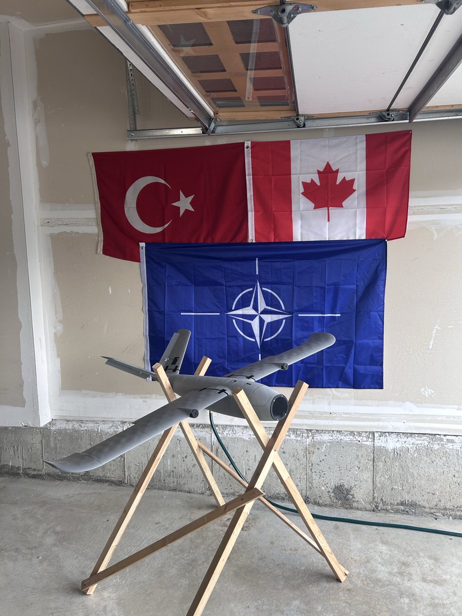 manufacteren's tweet photo. Get in debt if you have to. But defend your country

w/ @ahmetkdev https://t.co/3VTLbjN6bC