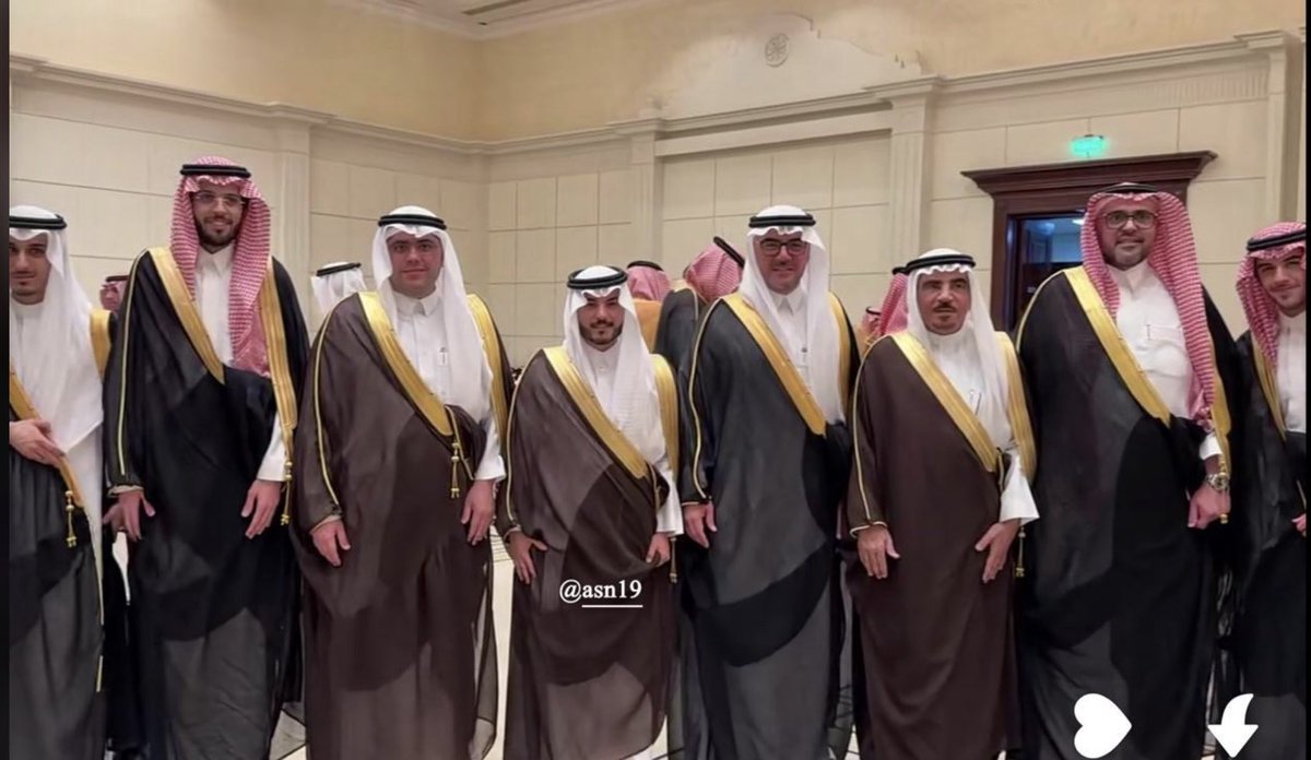 omar_alsaadoun_'s tweet photo. شرفونا في حفل زواج الابن تركي بن بدر السعدون
سعادةالاستاذ سعد بن عبدالله #السالم مستشار سمو وزير الداخلية الأمير نايف رحمه الله
وسعادة رجل الاعمال عبدالله #العثيم واخوانه وابناءه الكرام 
#الاشراف
#ال_سعدون https://t.co/HViw2kkQPI