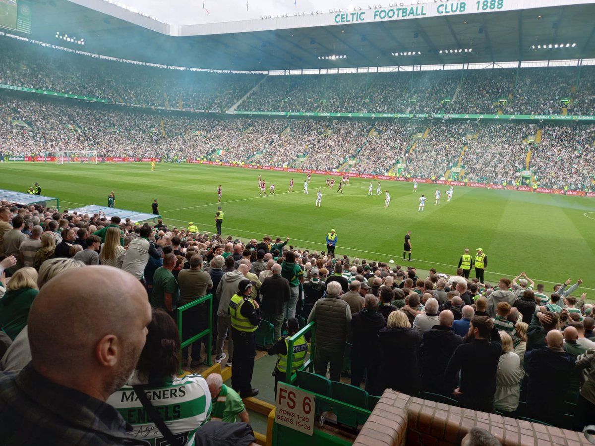 Lisbon Lion tweet media