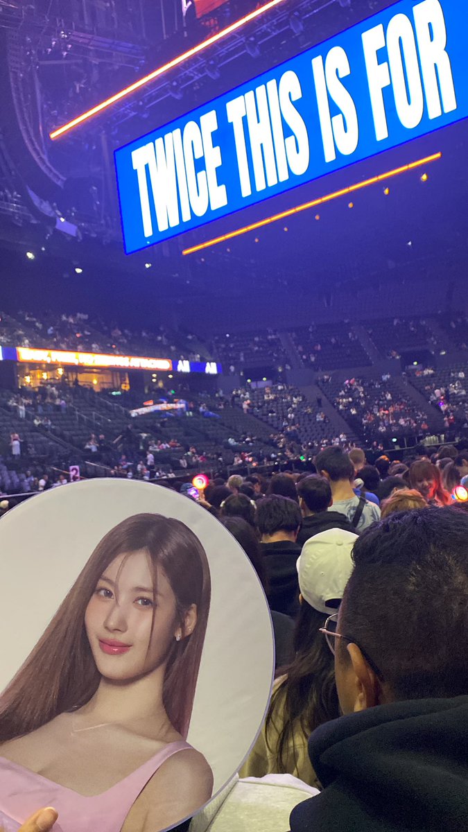 𝓢𝓱𝓪𝓼𝓱𝓪⁹ seeing bangtwice tweet media