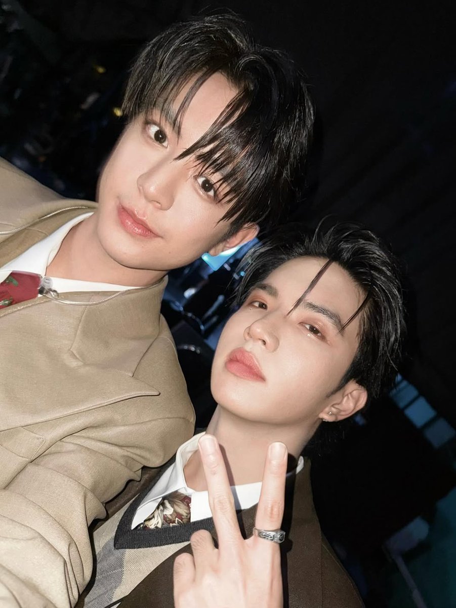 เด็กแสบ ft. reading weirdo-101🌌 tweet media