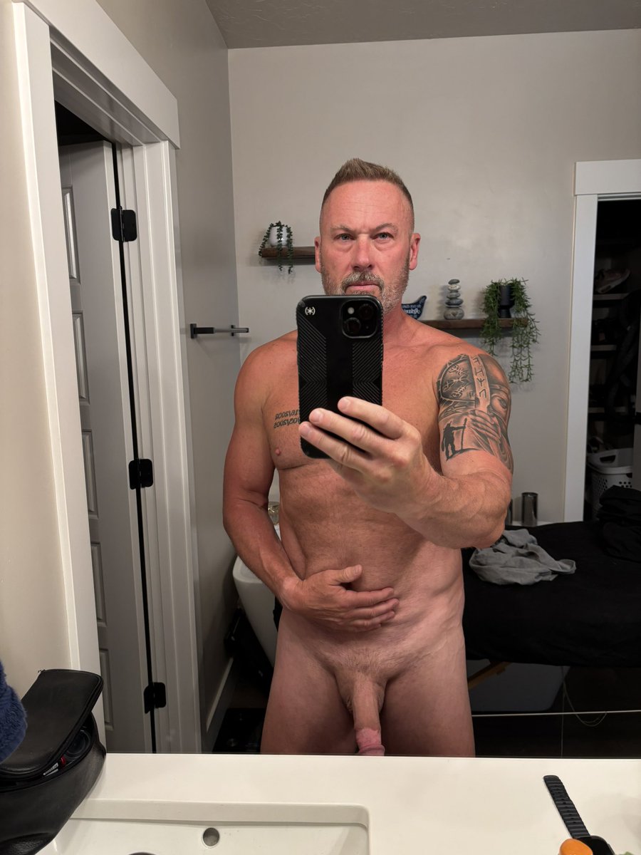 idahoviking888's tweet photo. Good morning!  I didn’t do a good job of smiling here, wanna help put a smile on my face?
https://t.co/msah7V4kJg
#over50 #daddy #zaddy #onlyfans #chaturbate https://t.co/QCSPe3OSXH