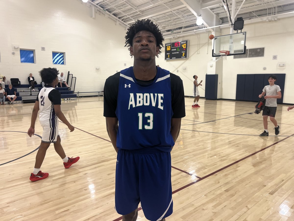 Coach_Mccarn's tweet photo. Malachi Fernandez (2029) is a skilled two-way guard with impressive size and length who handles it exceptionally well for his frame. He has range, active hands defensively, and slips in from the perimeter to use his size effectively on the offensive glass. https://t.co/r5ZXPfz9w8