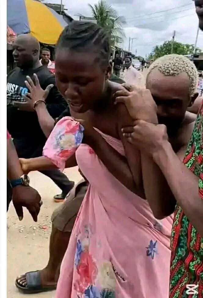 Olamzyloyal's tweet photo. A woman cheating on her husband with her boyfriend gum together during s*x 😲

Seyi Tinubu  Abure No European  City Boy  Williams Uchemba  Uba Sani https://t.co/PyXO9otVrV