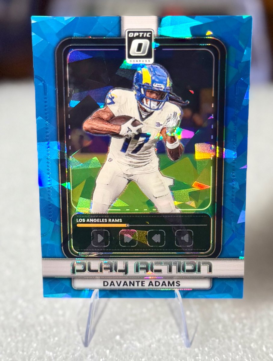 JKCardCo's tweet photo. @TheShop_CC Hey everybody check out my store all sports, big names, slabs raw, autos, patches! Ready to make deals 🤝🔥https://t.co/WeHZMZW2f7 https://t.co/xhPJOYFvm6
