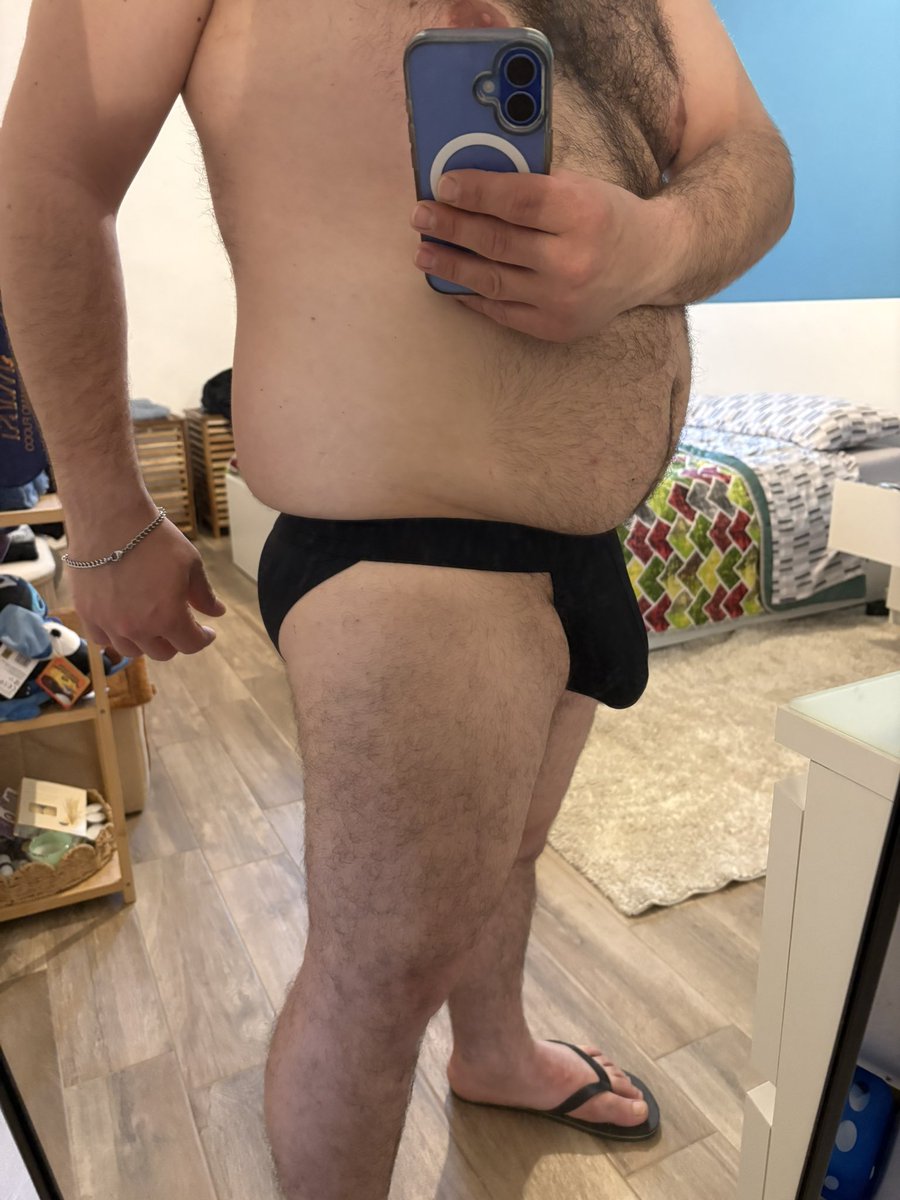 rumorhasit95's tweet photo. Pronto per il weekend! 💦
Mi piace il nuovo acquisto…pronto all’uso 🔥

#gayman #gaybear #gay https://t.co/njuQfikNkl
