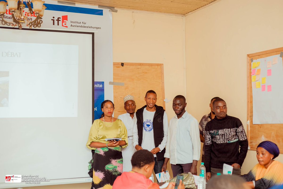 OSPDU1's tweet photo. Représentée par Glodi Chochi, l’ONG OSPDU RDC a participé à l'atelier « Youth Leading the Way for Peace » du Club RFI RDC.

​Au programme : peacebuilding, lutte contre les discours de haine et rôle des jeunes dans la cohésion sociale au Nord-Kivu.  #Jeunesse #Paix #RDC @RfiRdc https://t.co/CujO1oPGMP