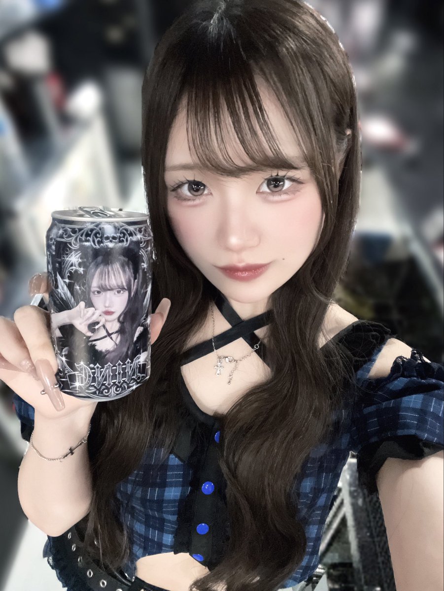 にん tweet media
