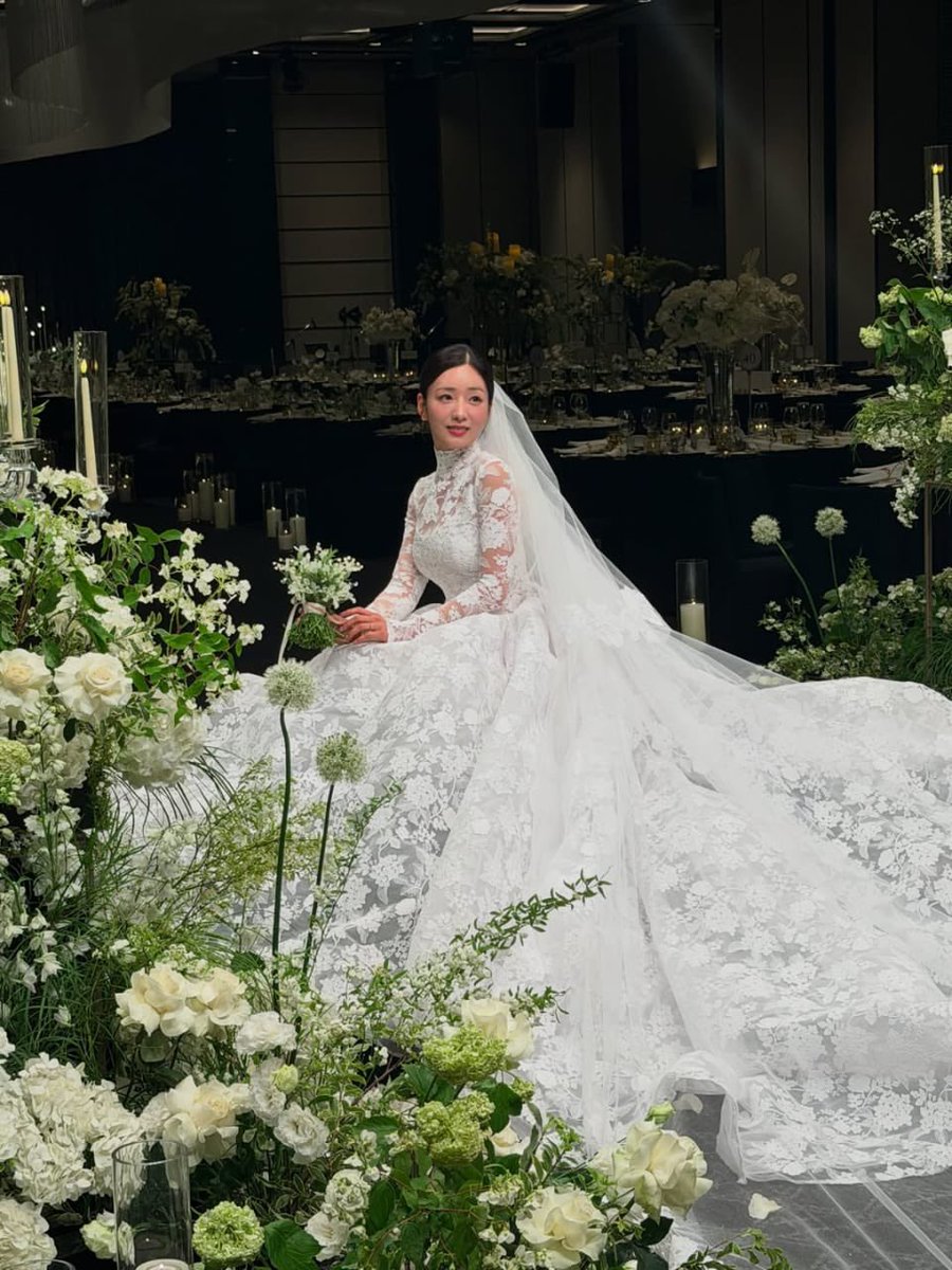 pinkp_0's tweet photo. Congratulation bomi 🎉💐

You’re such a beautiful bride i'm so happy for you 
As you start this new chapter, I hope every day is filled with love, joy, and all the happiness you deserve
From day 1 till now, it’s been such a joy to watch your love story blossom 🥹🩷
@Apinkbm https://t.co/lgNq1Aj1nm