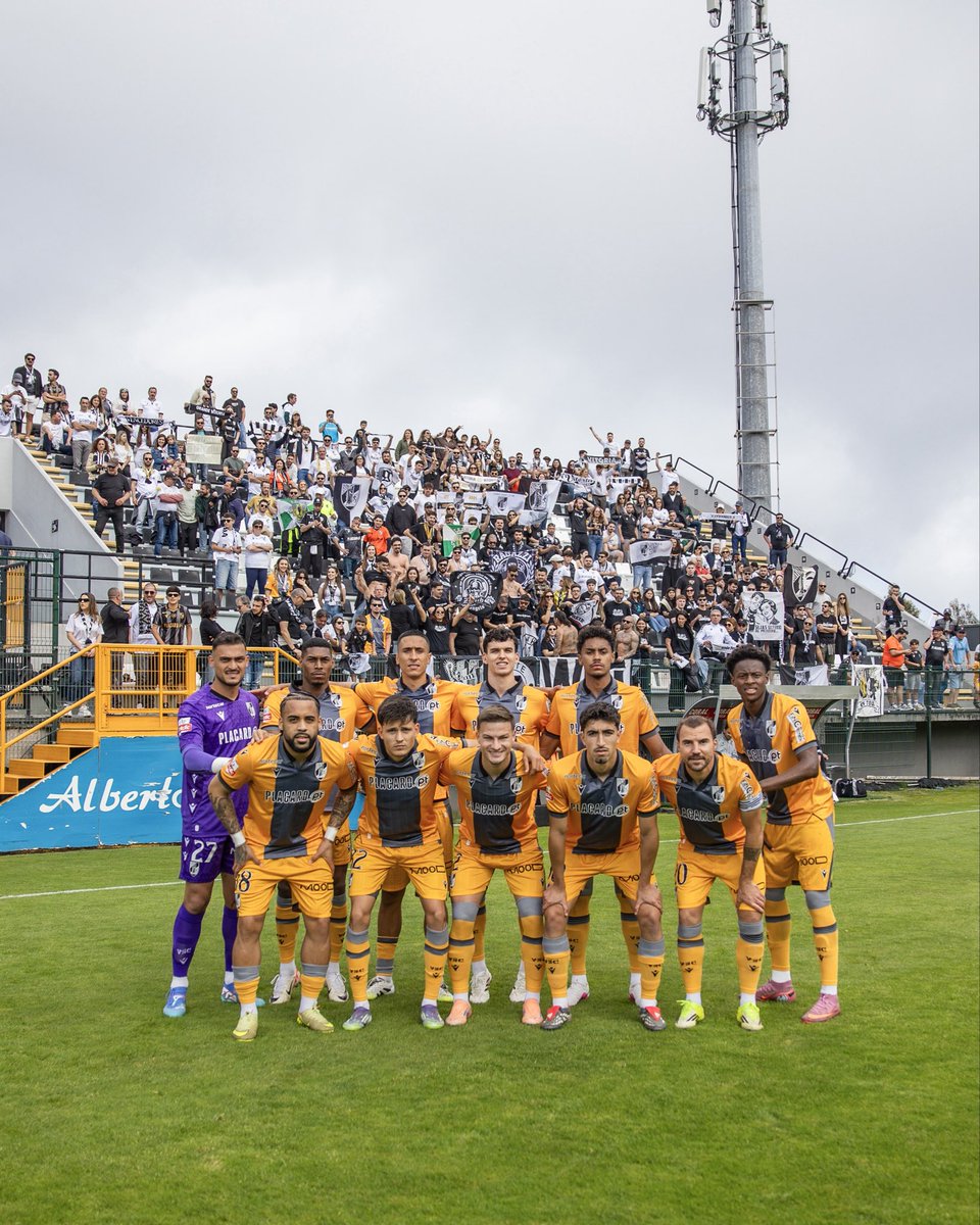 VitoriaSC1922's tweet photo. O último do ano. Força Vitória!
#UnidosPeloVitória • #CDNVSC https://t.co/F89WU1YU7f