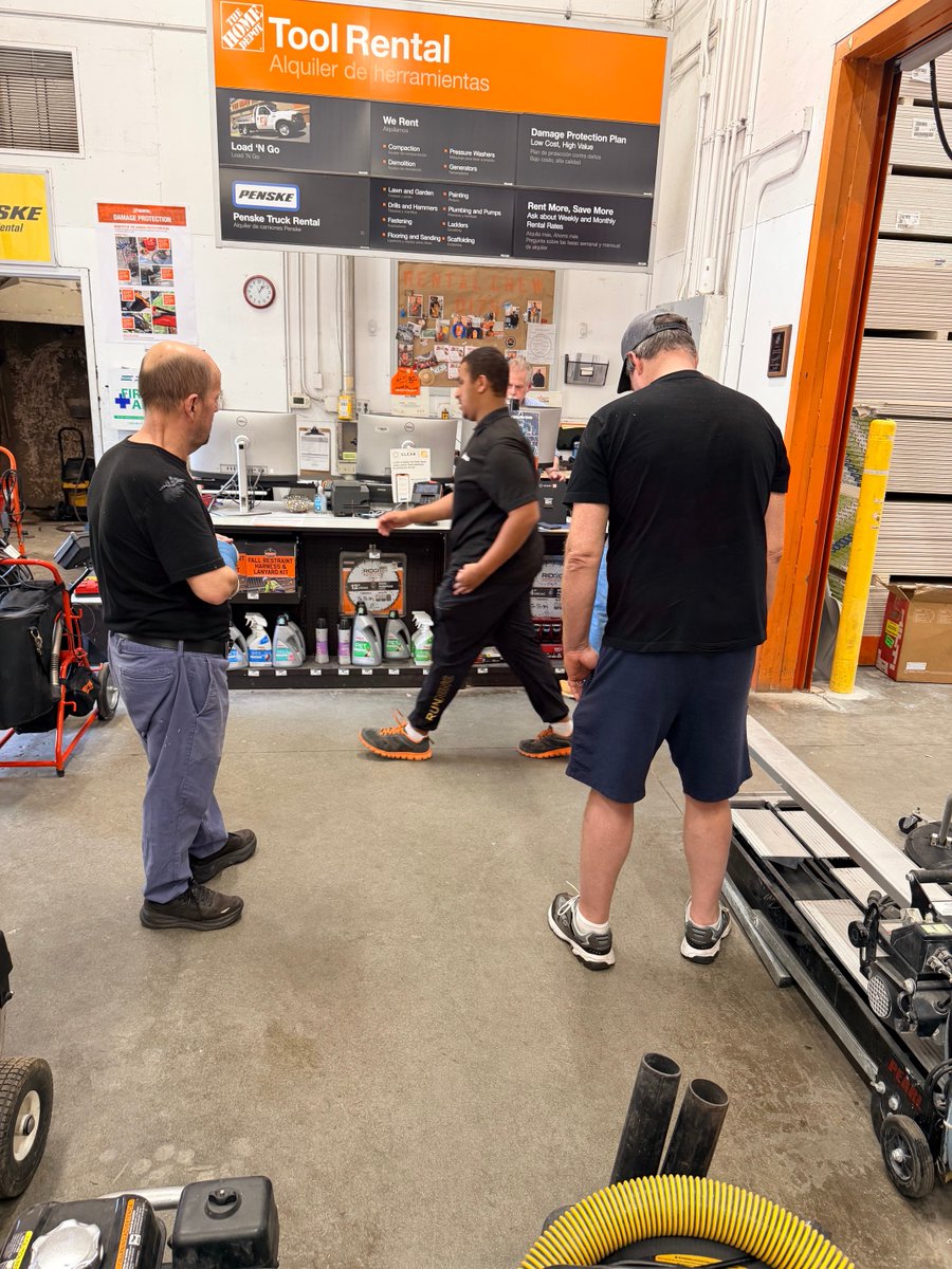davidbryangreen's tweet photo. @homedepot. Typical one guy working the rental counter at Home Depot on Jimmy Carter Blvd. Been waiting 20 minutes and I’m fourth in line. https://t.co/0DQhzJCagm