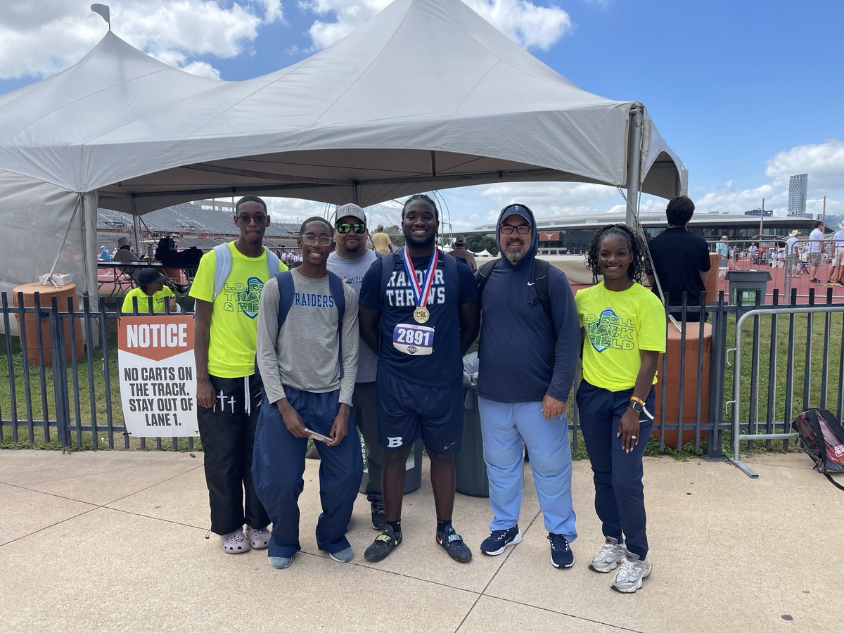 L.D. Bell Track & Field tweet media