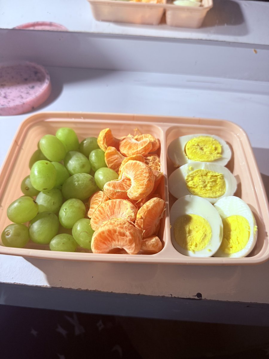 Sams_Astray's tweet photo. Finally breaking my fast!
~343 calories https://t.co/lGB3XiG24o