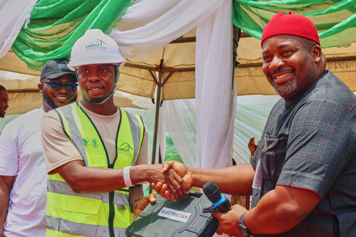 FHFL_FAST's tweet photo. 72 Automatic Job Offers. The #FASTProject Abuja cohort just set a new standard for youth empowerment in Karsana! ๐งต๐ https://t.co/SDbBr3OBYE
