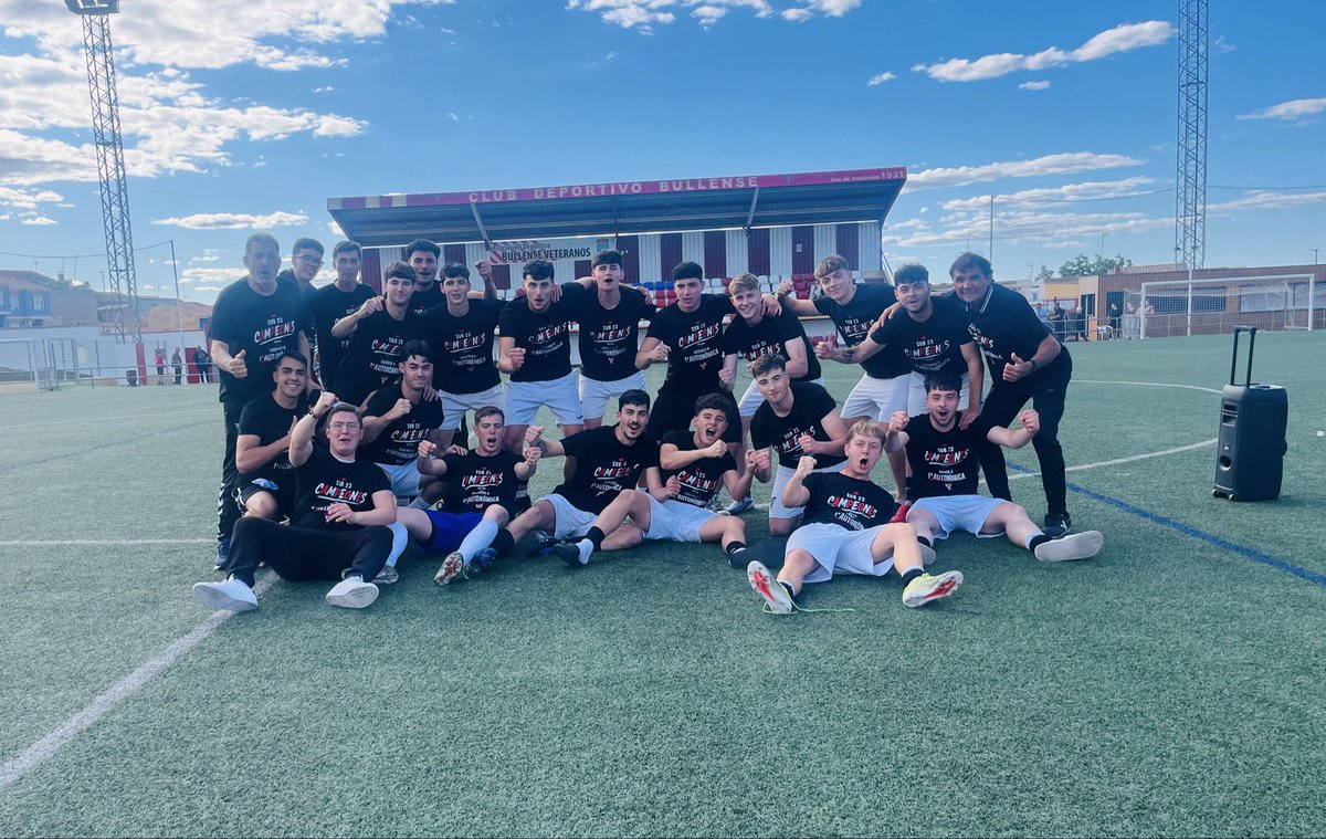 BullasDeportivo's tweet photo. 🔴ASCENSO PRIMERA AUTONÓMICA⚪️

El filial consigue ser CAMPEÓN de la Liga Sub23 y consigue el ASCENSO A PRIMERA AUTONÓMICA ❗️

Enhorabuena EQUIPAZO ⚽️ El fútbol de Bullas vive uno de sus mejores momentos 👏👏

#SentimientoDePertenencia https://t.co/bKwZxfLyaG