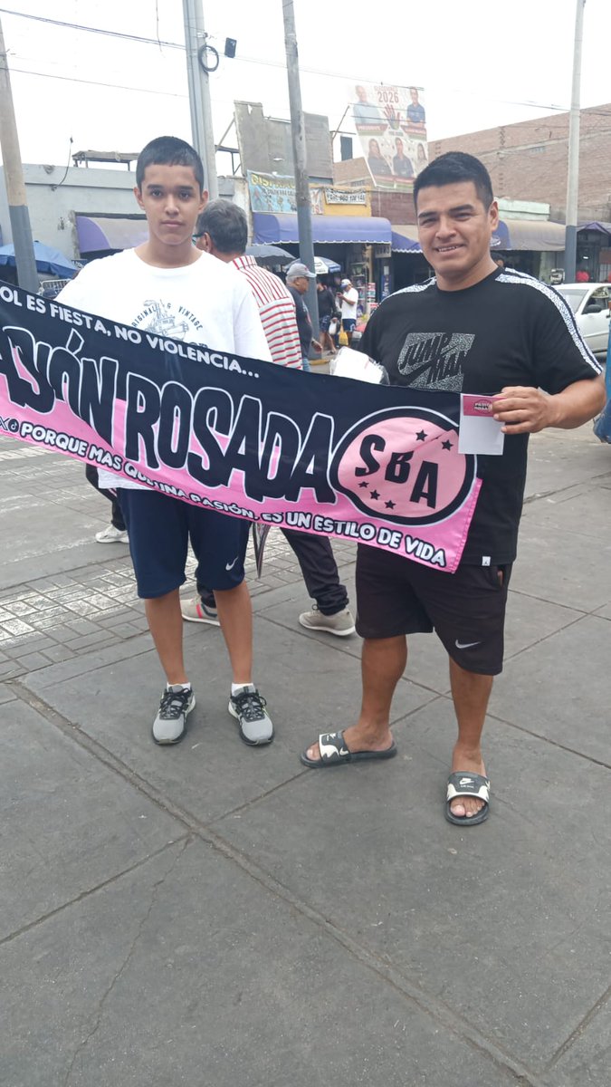 ElMendoza_93's tweet photo. Pasión Rosada estuvo entregando 120 entradas tribuna norte para niños.

Esto es gracias al apoyo de nuestra comunidad en cojunto con MacaBoys, DibujitoSBA, personas que desean el anonimato y Apoyo a Menores.

#VamosBoys https://t.co/ojNvcHExPM