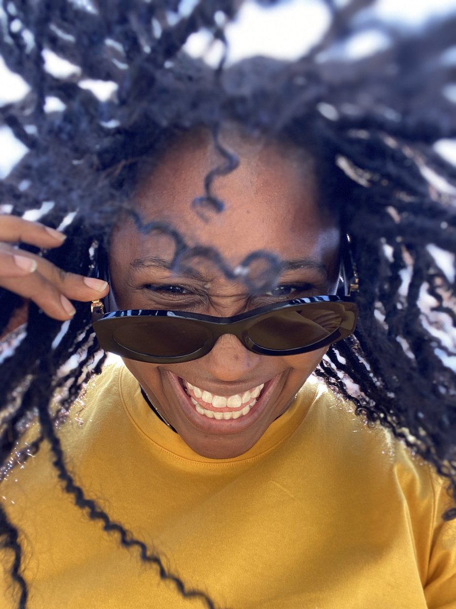 crysspective's tweet photo. How 35 is feeling so far 🤭🥳🎈 https://t.co/MPJY2GHkRK