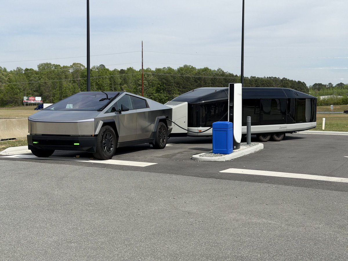 Zulopol's tweet photo. @elonmusk as a Canadian who wanna buy a Cybertruck in 🇨🇦 with the Tarrif price increase can we get at least free supercharging for life w/ New Cyber Purchase? My plan living full time in this setup, would greatly help having free supercharging 4 life. Text me 🫵🏻🇨🇦😘 https://t.co/qIOExC2MoM