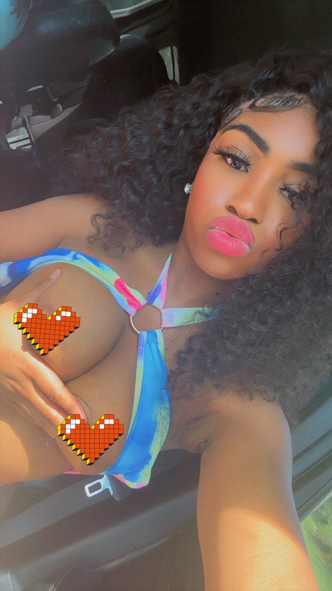𝐛𝐫𝐚𝐭𝐭👩🏽‍❤️‍💋‍👩🏾 tweet media