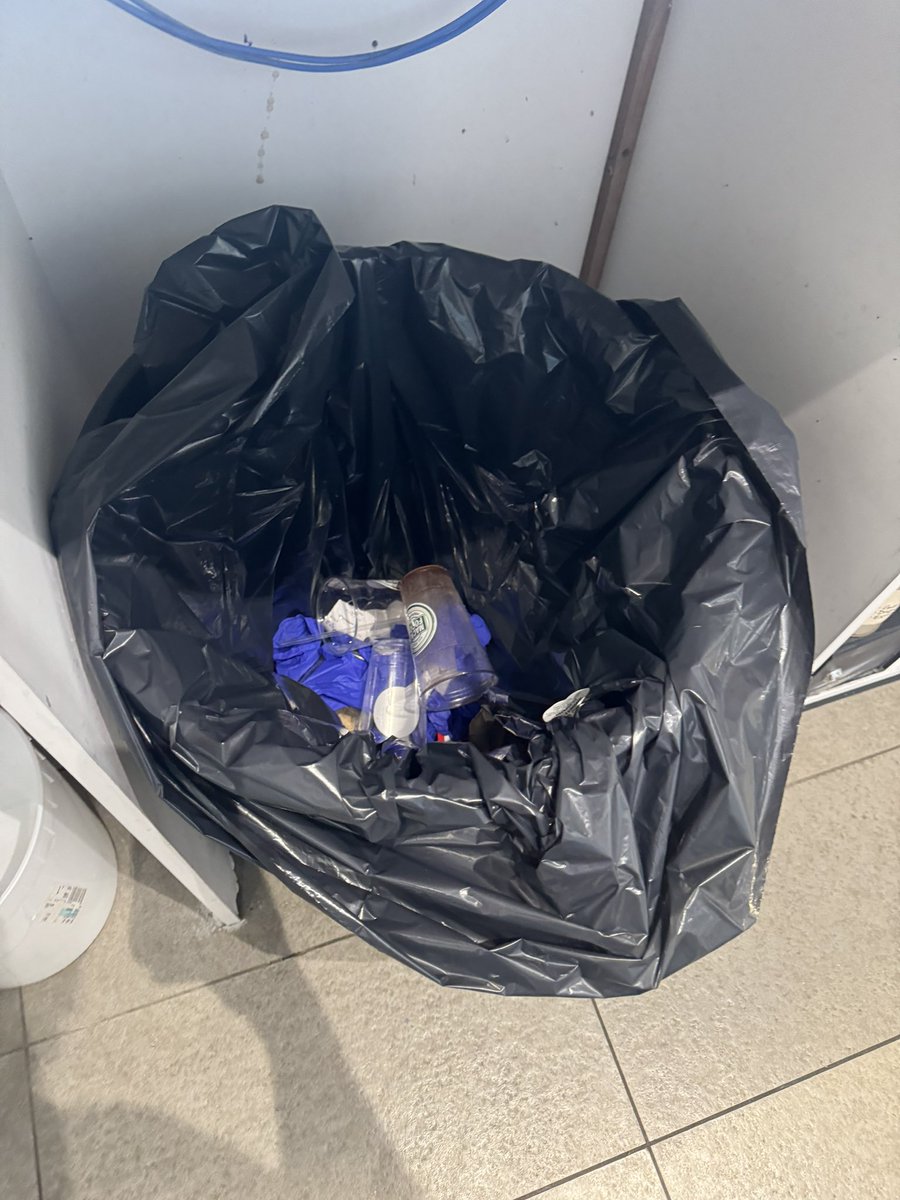 CallMeCrimz's tweet photo. A rare photo of Crimz’ new house https://t.co/RuuiKP1Y4k