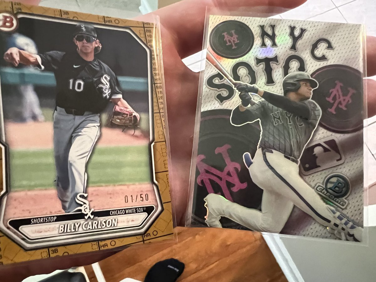 FreedJoshGordon's tweet photo. Soto patchwork, Billy Carlson gold paper AND a gold shimmer lurking in the same $30 box? Bowman blaster season is the best time of year @CardPurchaser https://t.co/ARWWI8a2at
