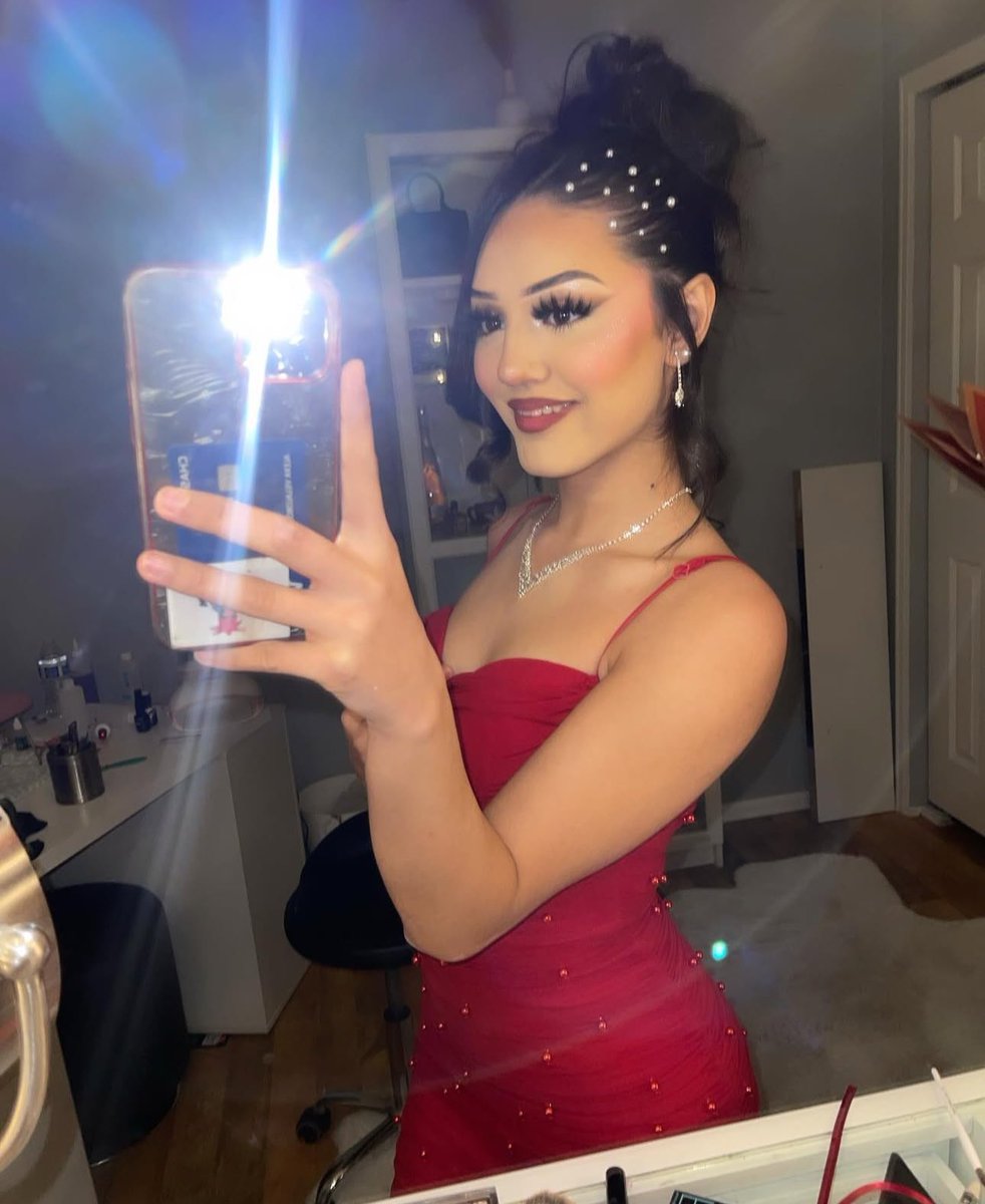 GoddesJade tweet media