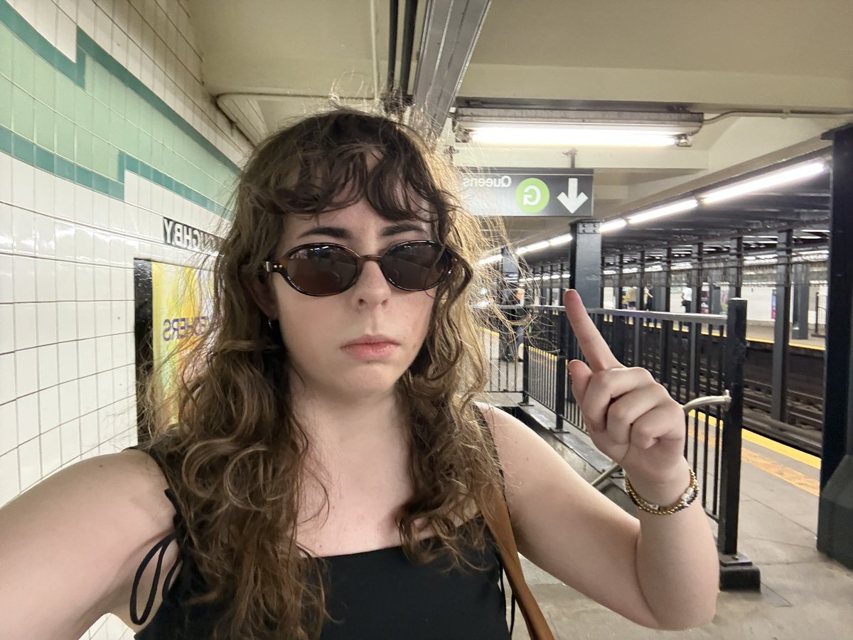 Emma tweet media