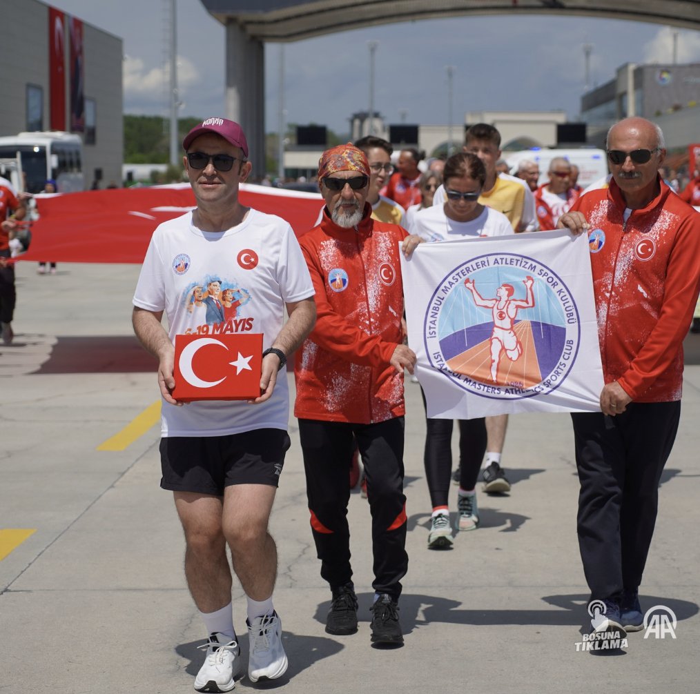 Boşuna Tıklama tweet media