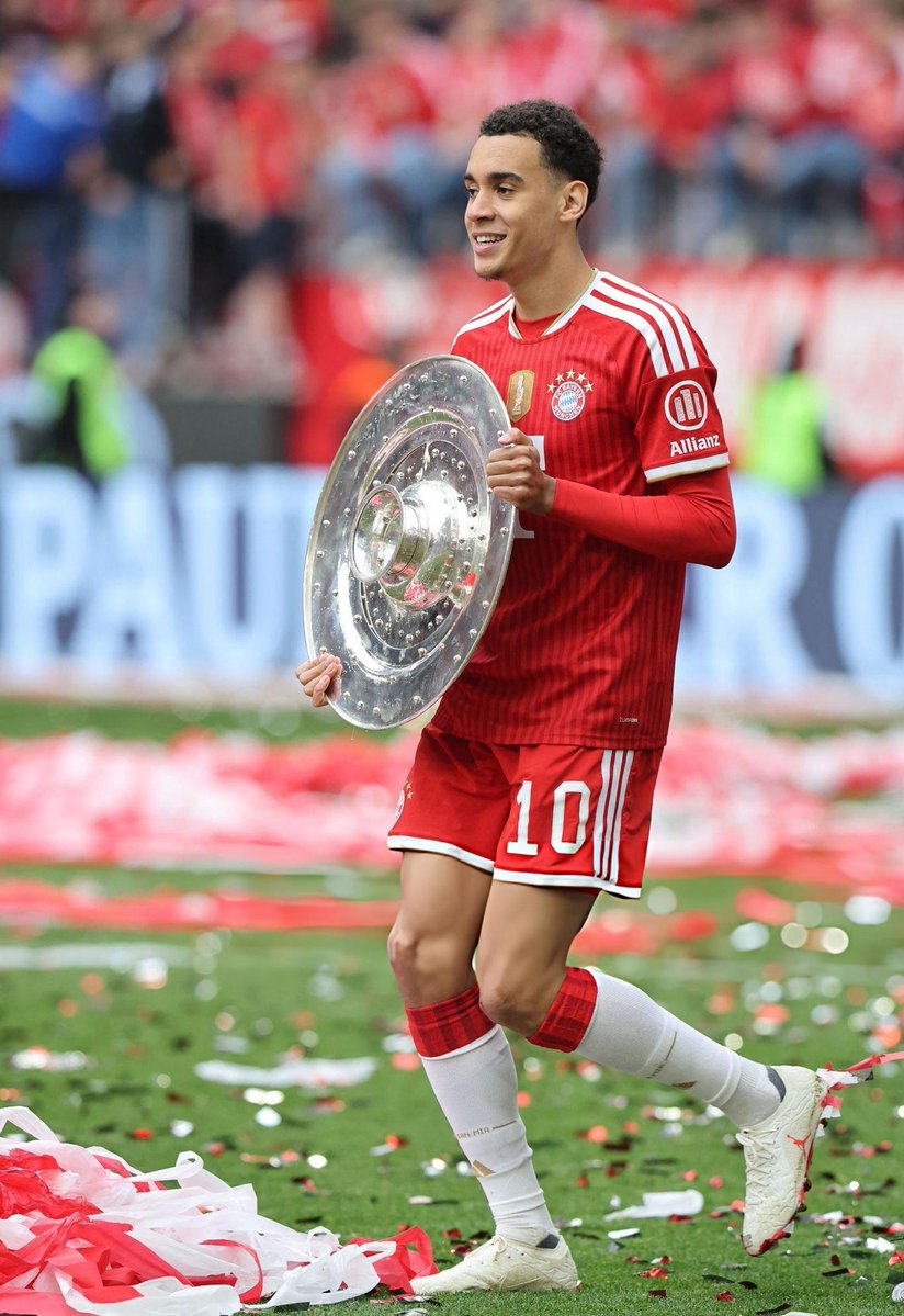 Bayern & Germany tweet media