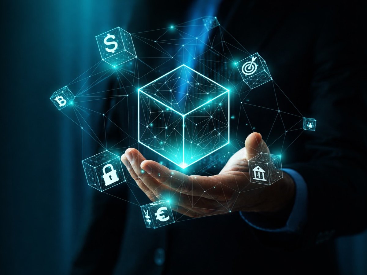 CoinMarketCap tweet media