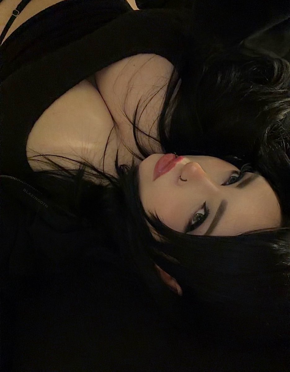 ˖ ࣪⟡𝕭𝖑𝖆𝖟𝖎𝖓𝖌𝖔𝖙𝖍⟡ ࣪˖ tweet media