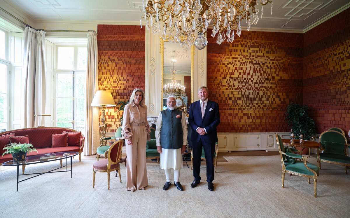 PMO India tweet media