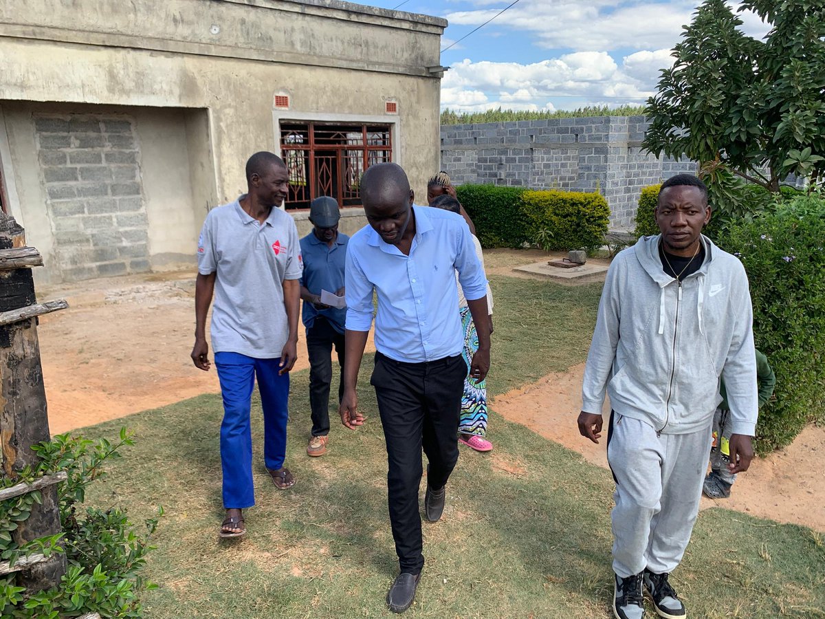 joseph_kalimbwe's tweet photo. This evening we ended our engagements for the day in Chimbotela Area, Ndola Dag Hammarskjold. From George to Kaniki, Dag to Twapia, Zambians are opening up their doors to welcome us into their homes to mobilize our base &amp; journey to Parliament by our community lead Mrs. Sikazwe ! https://t.co/TNPJs1lUr8