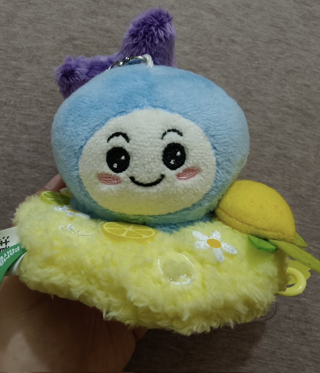 zzh511kk's tweet photo. @wupangniao 我有一个小羊送我的，可以强塞5cm https://t.co/A81LIxIOBc