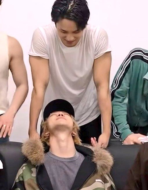 팔구누님⁸⁹ tweet media