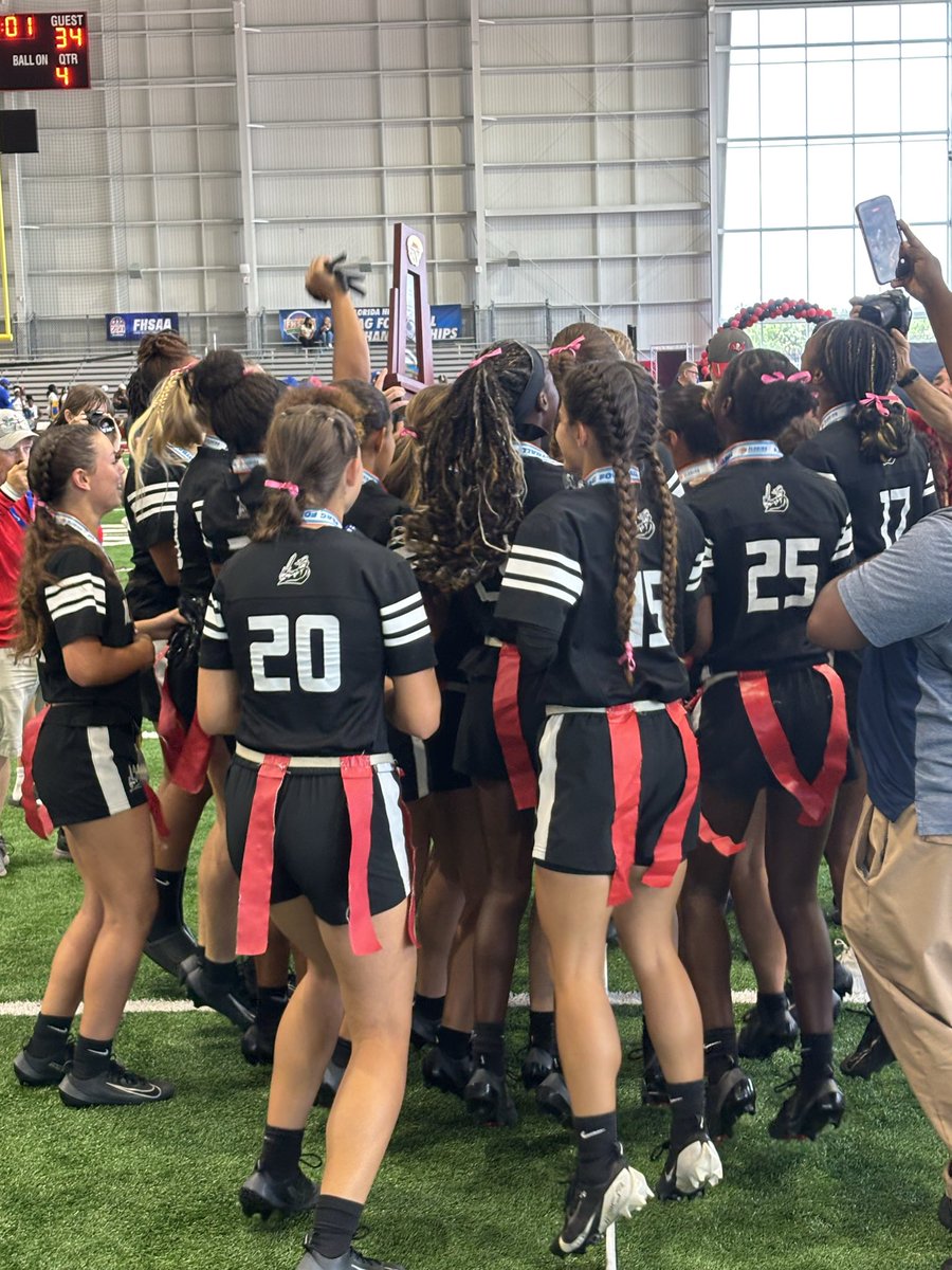 HCPSathletics1's tweet photo. @RobinsonFlag are State Champs for the 10th year in a row!! Congratulations coaches and players! @HillsboroughSch https://t.co/84yFT5Zvpi