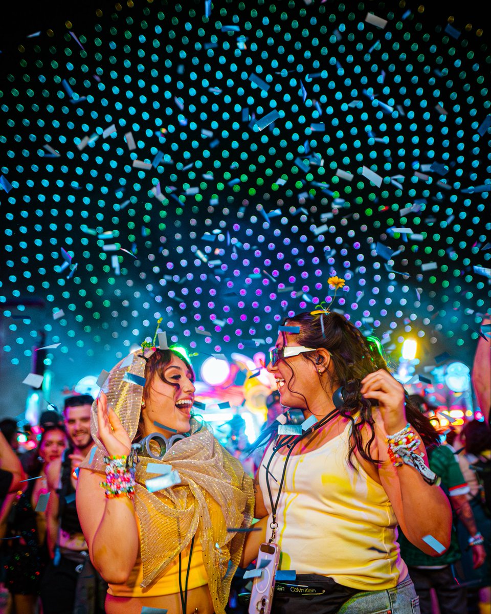 EDC_LasVegas's tweet photo. Day 1 went a little something like this... what a way to kick off our 30 year celebration of life, love, art and music Under the Electric Sky! 🤩🤯🫂😮‍💨✨ https://t.co/OzS5UgtBal